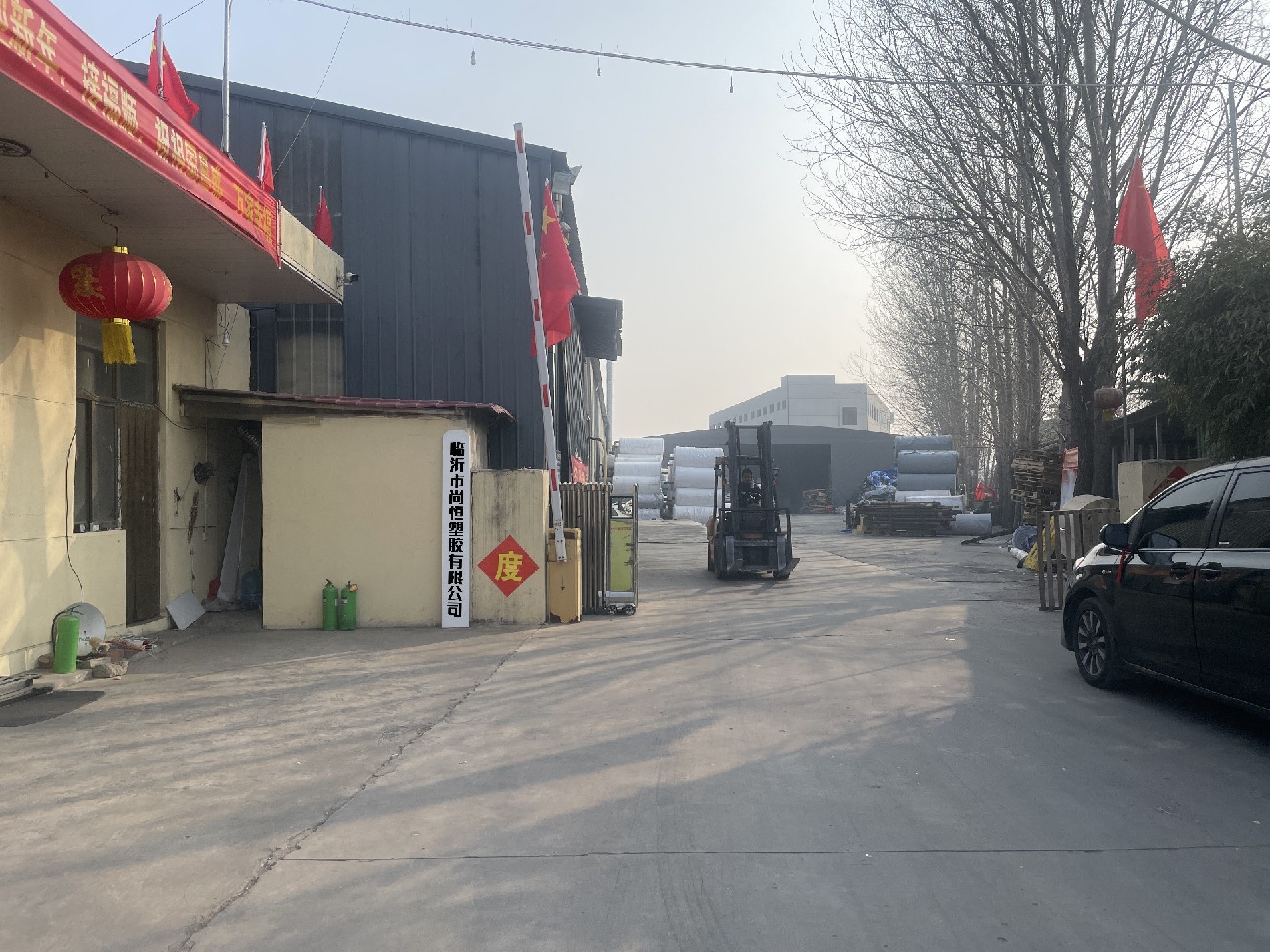 篷布專(zhuān)家——臨沂市尚恒塑膠有限公司，為您提供高品質(zhì)篷布解決方案